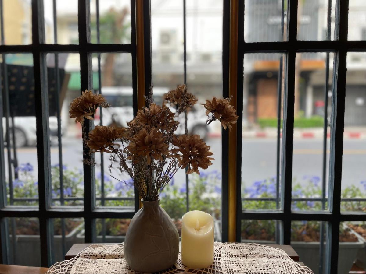 Central Old Town Cottage กรุงเทพมหานคร ภายนอก รูปภาพ